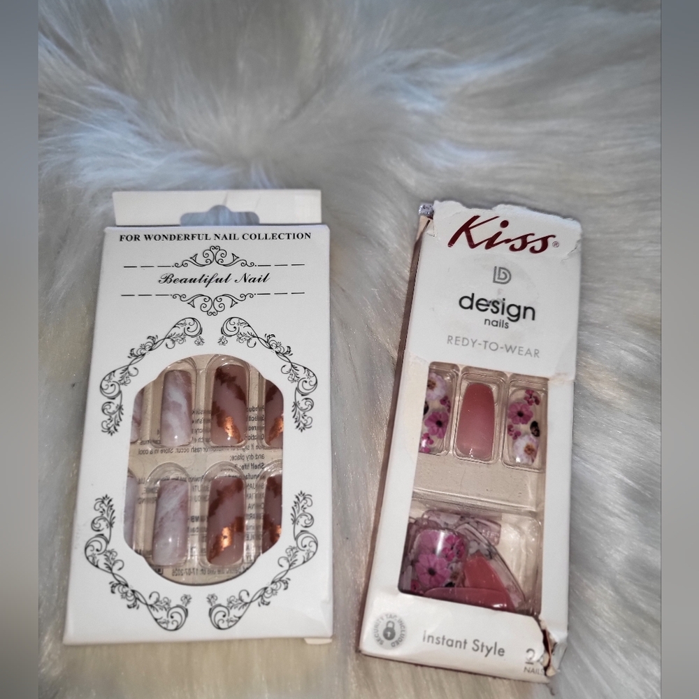 Kiss Pink and White Nail Art Set